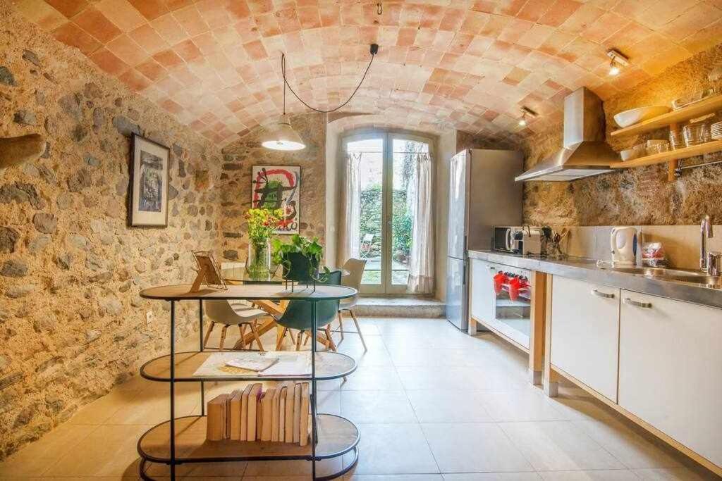 Apartamento Banos Arabes Con Jardin Girona Exterior photo